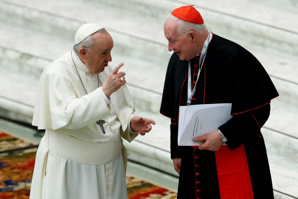 Lanzan otra campaña orquestada (y ridícula) contra importante cardenal cercano al Papa Francisco