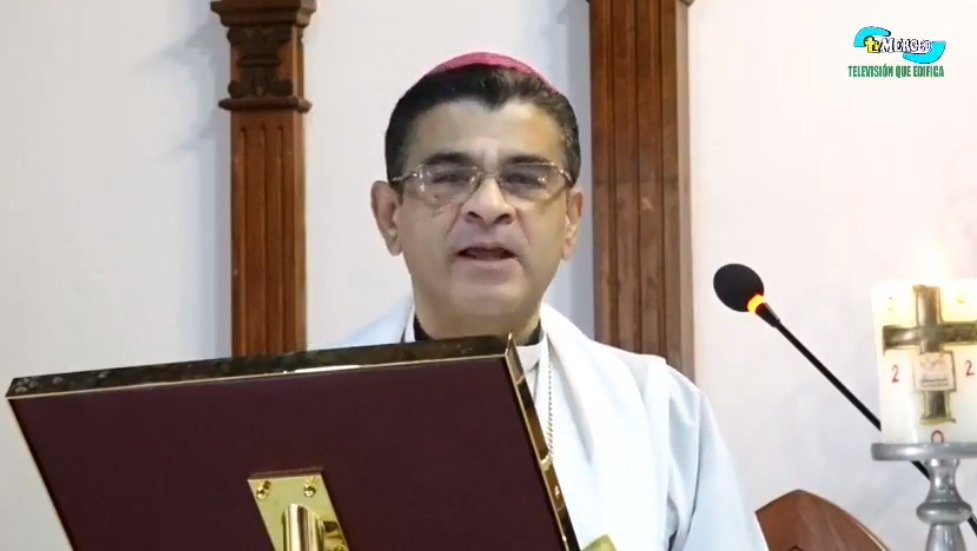 Cardenal visita a Obispo secuestrado por dictadura de Nicaragua: su espíritu está fuerte